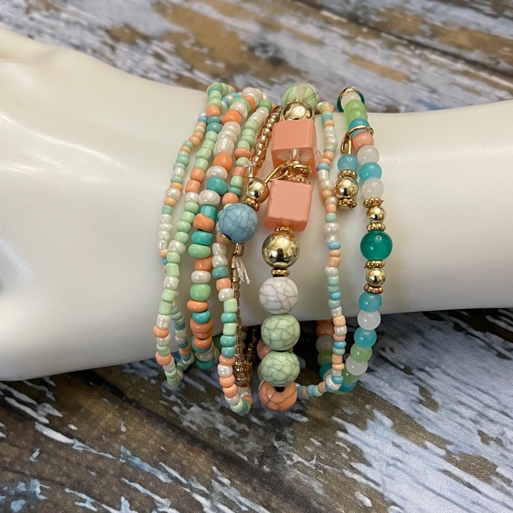 Multicolored Seed Bead Bracelets Set of 8 NWT